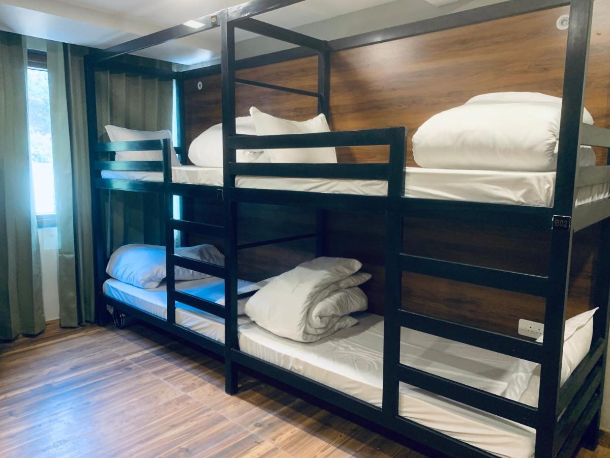 Hotel & Hostel Vimal Ganga Ришикеш Экстерьер фото